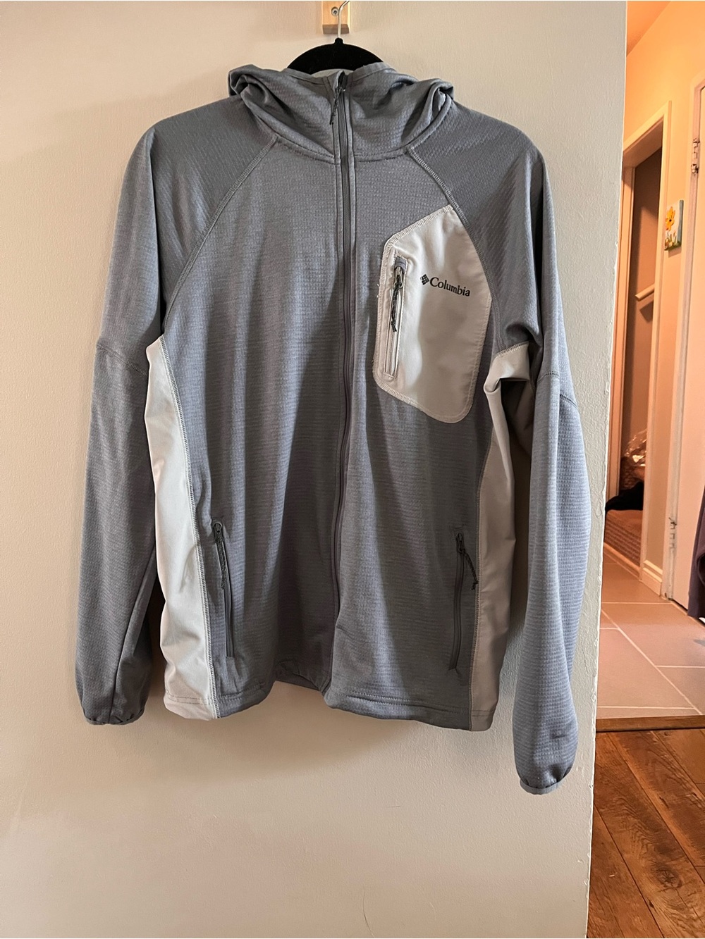 Columbia Light Gray & Off-White Hooded Lightweight Jacket